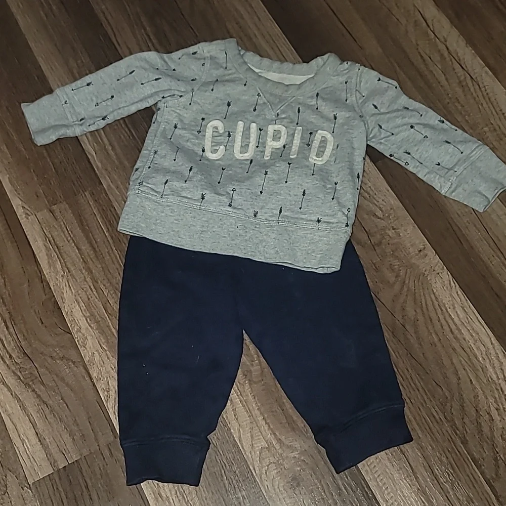 Cupid 2pc Set Jogger/ Sweatsuit Size 6~12 MO  Unisex Read…